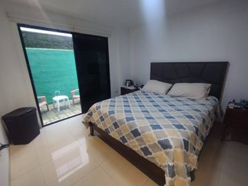 VENTA SUITE PLANTA BAJA CON PARQUEO KENNEDY