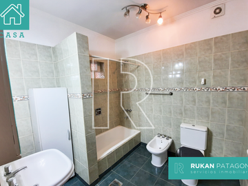 #Venta_RUKAN | Casa 1 Habitación | Barrio SAN MARTIN | Calle J.J. PASO | Caleta Olivia.-