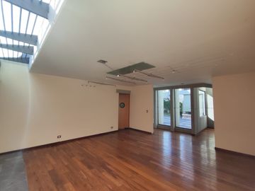 Casa en Venta zona Plaza Cristal