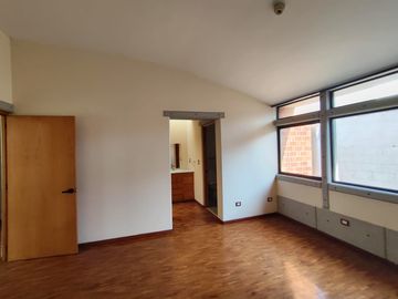 Casa en Venta zona Plaza Cristal