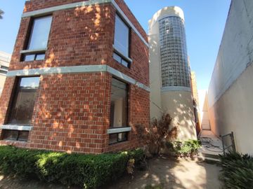 Casa en Venta zona Plaza Cristal