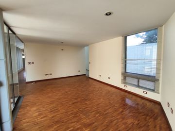 Casa en Venta zona Plaza Cristal