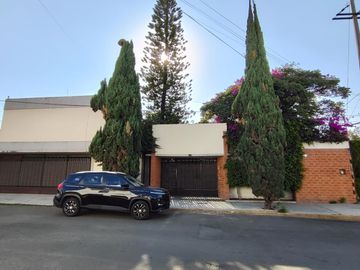 Casa en Venta zona Plaza Cristal