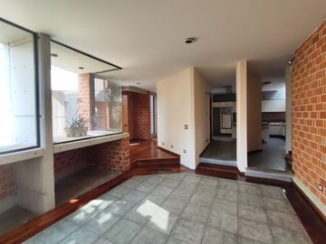 Casa en Venta zona Plaza Cristal