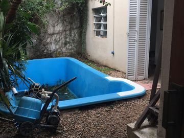 CASA LOTE PROPIO P/3 FAMILIAS C/GARAGE CUBIERTO LAUTARO AL 900
