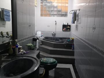 Dijual rumah di Perum Deltasari Indah Waru Sidoarjo