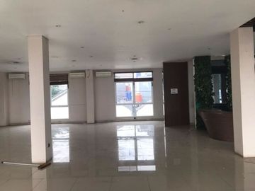 Dijual/Disewakan Gedung Ruko 3 Lantai Gandeng 5 Ex Kantor