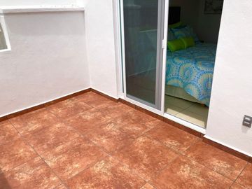 Casa con Alberca en condominio