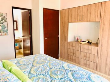 Casa con Alberca en condominio