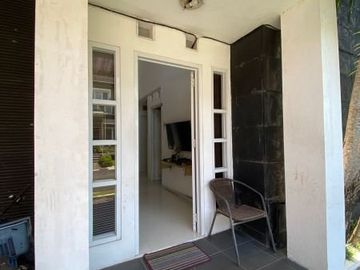 Rumah Fully Furnished 1 Lantai di Permata Vania, 8011-DM 0811111----