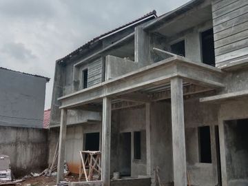 townhouse ekslusif pinggir jalan