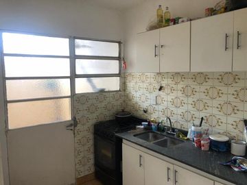 Excelente depto 3 amb con doble patio