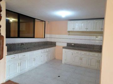 Venta de casa rentera en Otavalo en ciudadela Imbaya