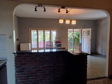 Casa PH en venta en Victoria
