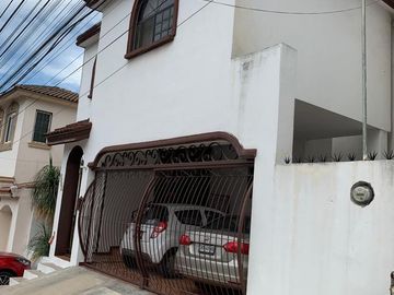 Venta Casa Pedregal La Silla, Zona Sur de Mty