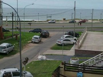 MAR DEL PLATA. TRIPLEX A ESTRENAR FRENTE AL MAR. SIN EXPENSAS!!