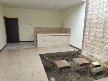 Rumah baru bonus toko taman kebalen babelan dekat summarecon