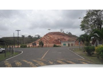 LOTE COMERCIAL CRUCE NOMBRE DE DIOS Y LA GUAIRA