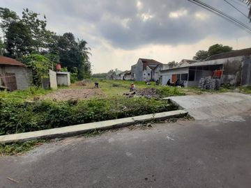 TANAH KAVLING TIMUR UII JL KALIURANG SLEMAN, LAHAN SIAP BANGUN
