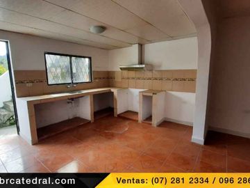 Casa de venta en Via Patamarca – código:18026