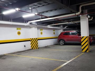 Oficina por Estrenar de Venta, En Cuenca Sector Av. de las Américas