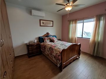 Casa en Venta VALLE DE CUMBRES MZC