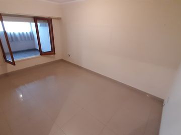 Venta - Departamento dos ambientes interno (Cochera opcional) - Arenales 3047