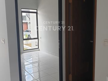 Rumah Mungil Minimalis Di Gateway Pastur