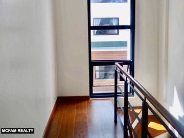33 Harmony Place - House And Lot in Quezon City