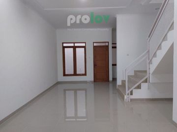 Rumah Asri Nyaman Baru Di Arcamanik On Progres Ready Stok Hanya 2 Unit DEKAT KE SPORT JABAR
