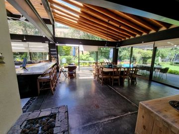 CASA EN VENTA DENTRO DE CLUB DE GOLF AVANDARO