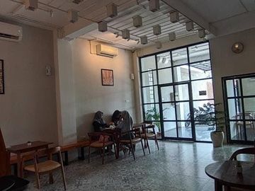 2103. Jual Ruko Jejer 3 Lantai Stategis Surabaya Jambangan