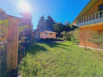 VENDO CASA DE 7HABITACIONES EN CERRO PUNTA