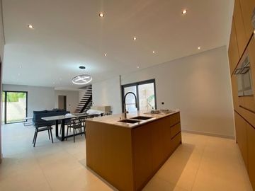 Brand New High End Quality 3BR Villa Jimbaran