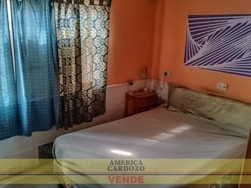 CASA 4 AMBIENTES, MAS DEPTO. INDEPENDIENTE, MERLO