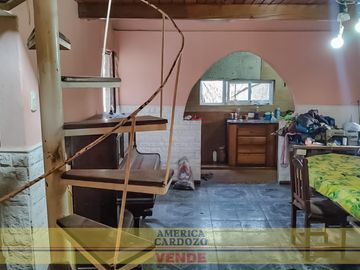 CASA 4 AMBIENTES, MAS DEPTO. INDEPENDIENTE, MERLO