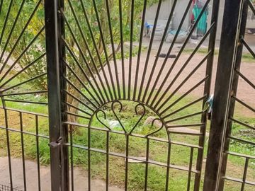CASA 4 AMBIENTES, MAS DEPTO. INDEPENDIENTE, MERLO