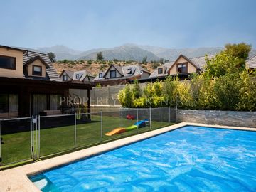 Se vende hermosa y amplia casa en Sector Alto Macul