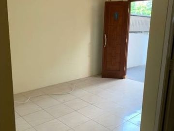 Rumah Ciledug Parung Serab dalam Perumahan Cantik Minimalis