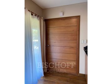 VENTA DE CASA EN BOULEVARD ICARO Y DE LAS NEREIDAS PINAMAR