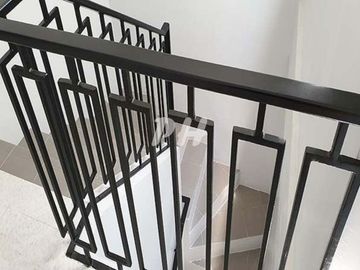 Elegant Town House For Sale in Quezon City At 28M PH2000
