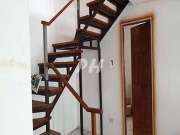 Elegant Town House For Sale in Quezon City At 28M PH2000
