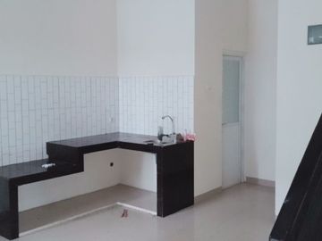Rumah LUX minimalis posisi hook di antapani dekat arcamanik
