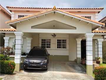 Venta de casa en Brisas del Golf, Ph Brisas Village