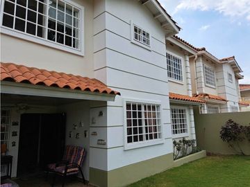Venta de casa en Brisas del Golf, Ph Brisas Village