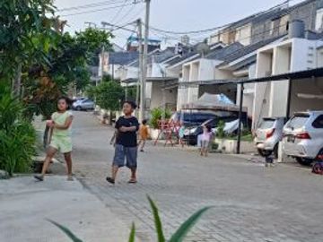 PASTI UNTUNG BELI Rumah Hook Unit Jarang Ada Dan Dekat Fasilitas Kota Baru Parahyangan