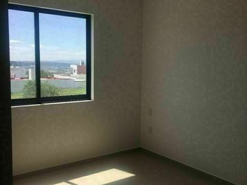 Hermosa Casa en Juriquilla San Isidro, 3 Niveles, Roof Garden, Jardín, 3 Recs..