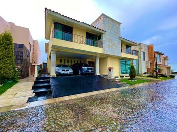 Casa en condominio - El Mesón