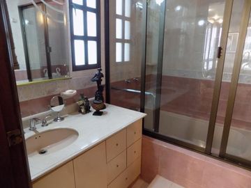 apartamento en venta en alto prado. Cod V82505