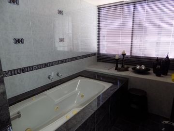 apartamento en venta en alto prado. Cod V82505